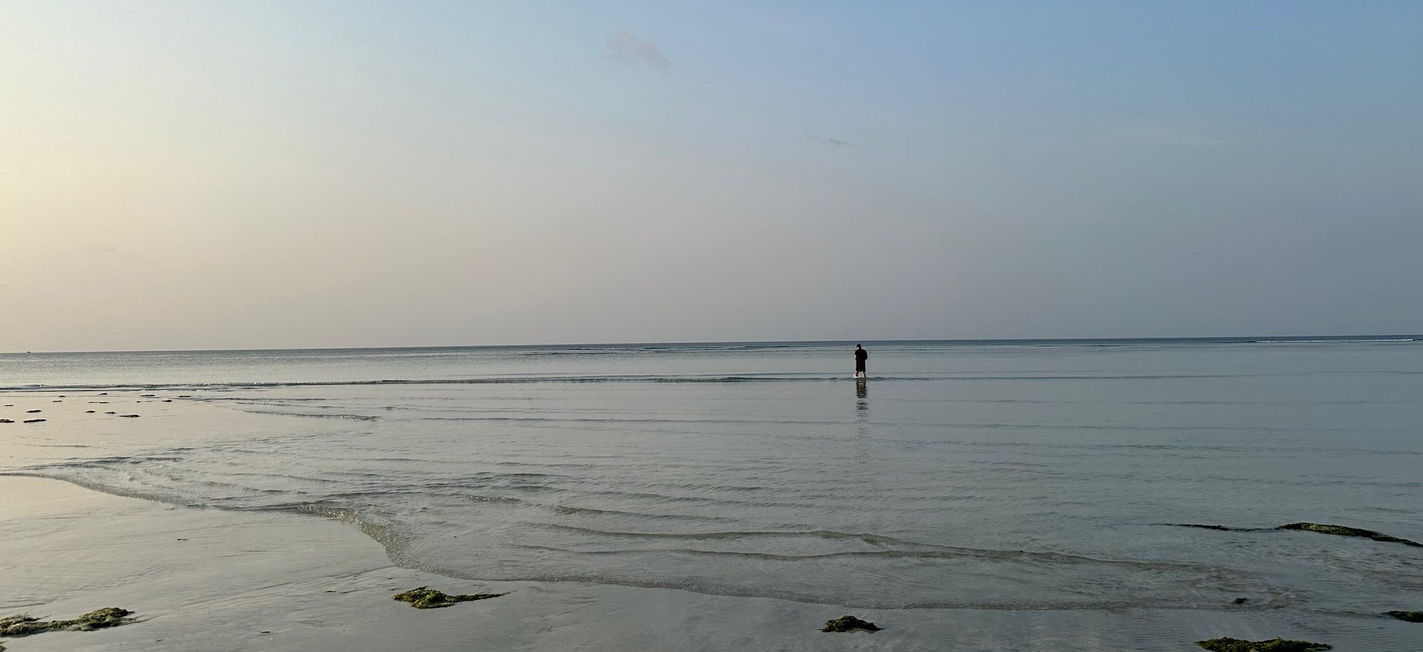Outlooking to the Indian Ocean, from the Bak Blau lake estuary, Enggano Island (by Gede Rajeg, October 2023).